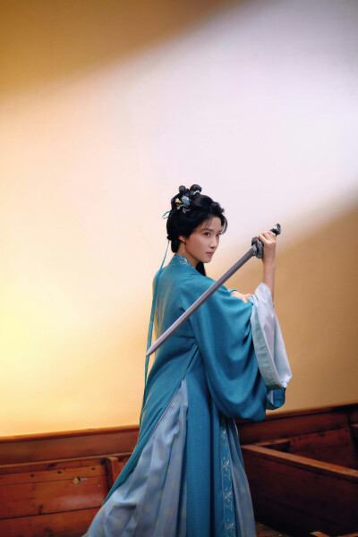 卢昱晓