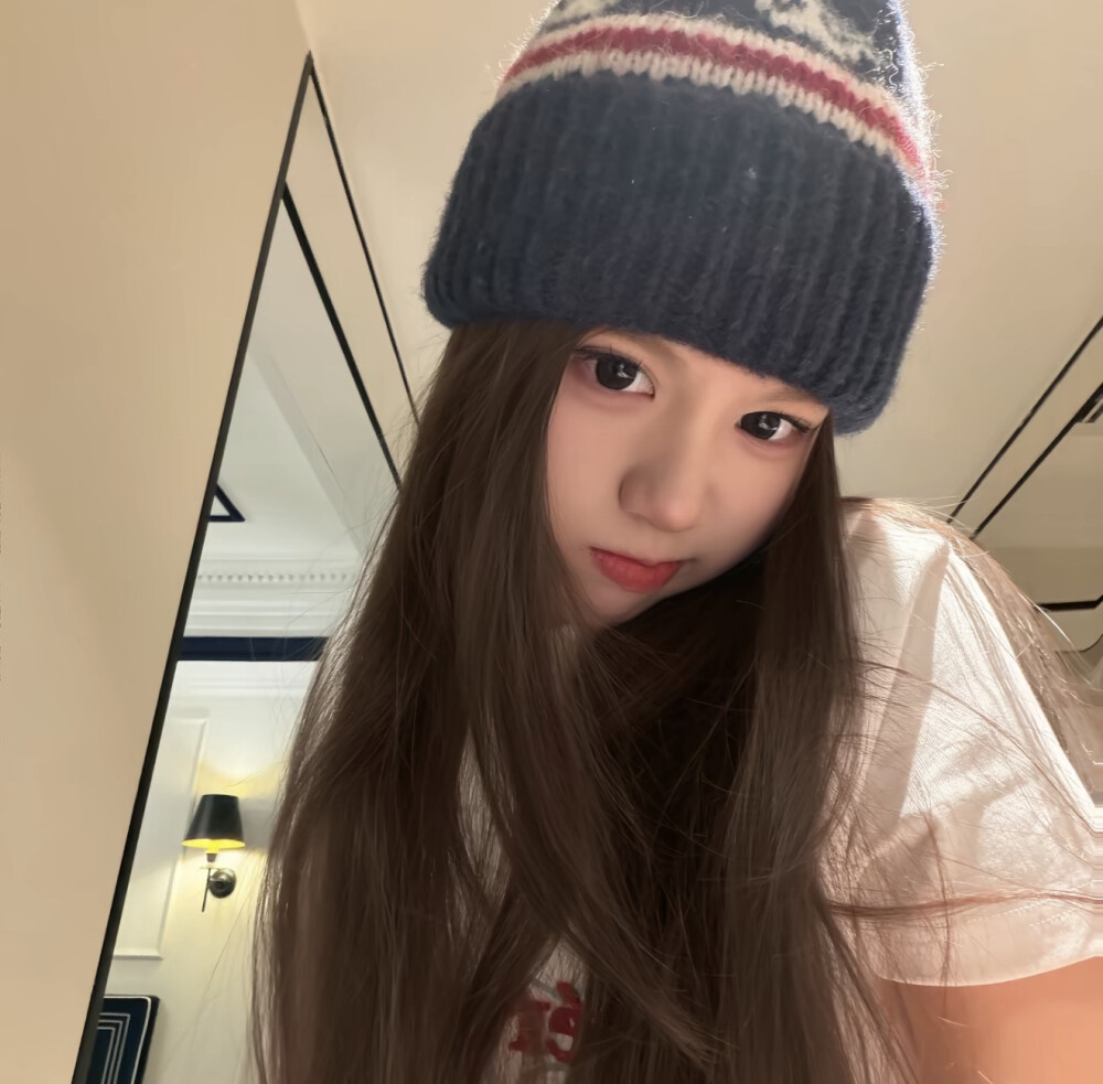 ⦁✣⦁