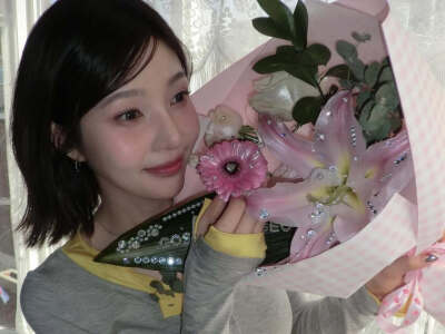 朴秀荣 joy