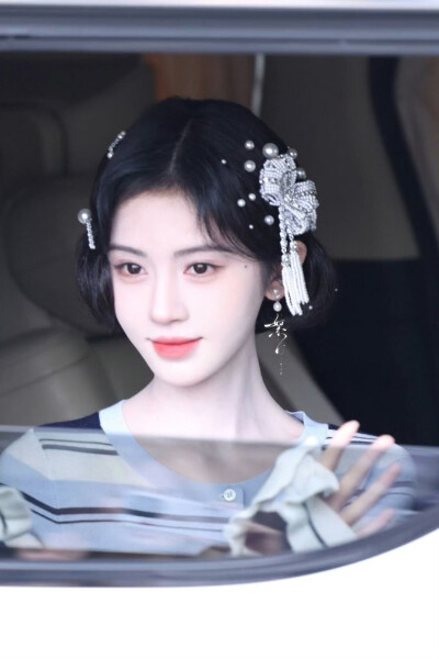 鞠婧祎