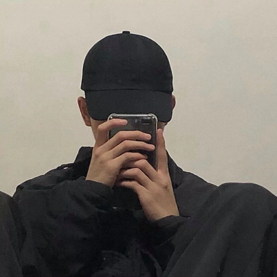 头像丨男头 一个人挺好的没有期待没有失望