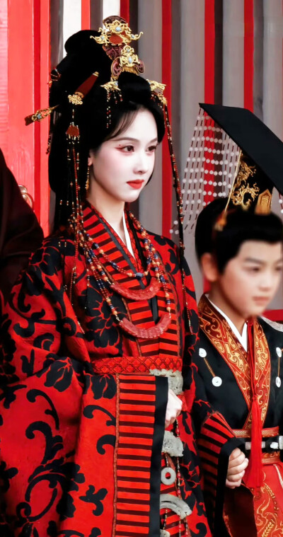 陈都灵