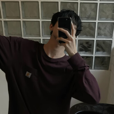 头像丨男头 我不再拐弯抹角了