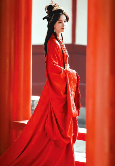 陈都灵