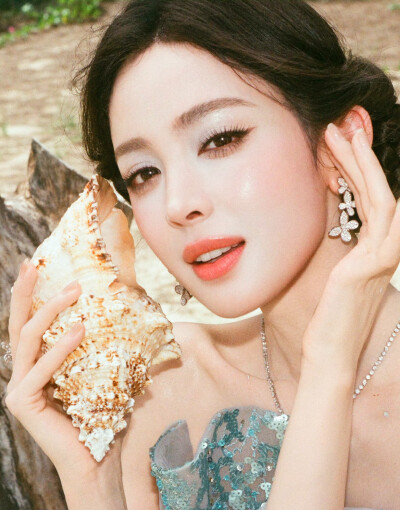 娜扎