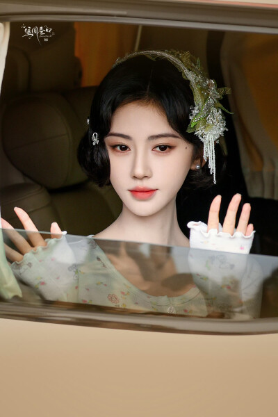 鞠婧祎