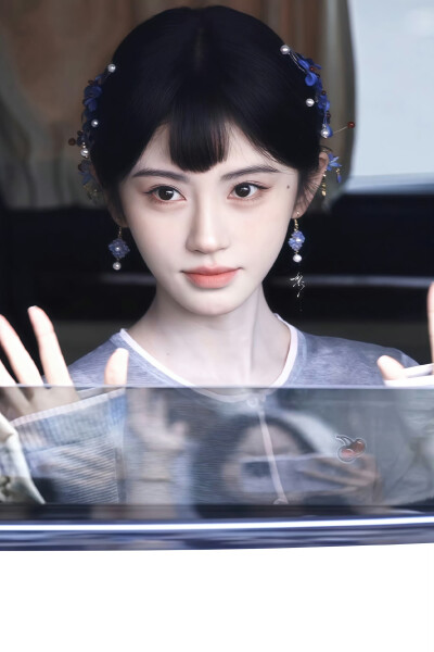 鞠婧祎