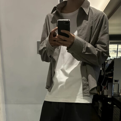 头像丨男头 我不再拐弯抹角了