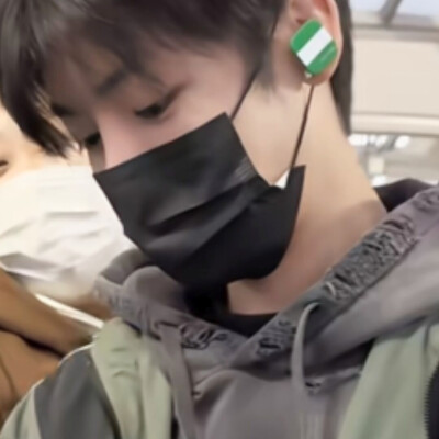 侯明昊