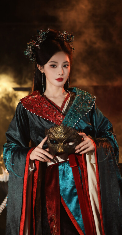 彭小苒《朝无念》朝无念