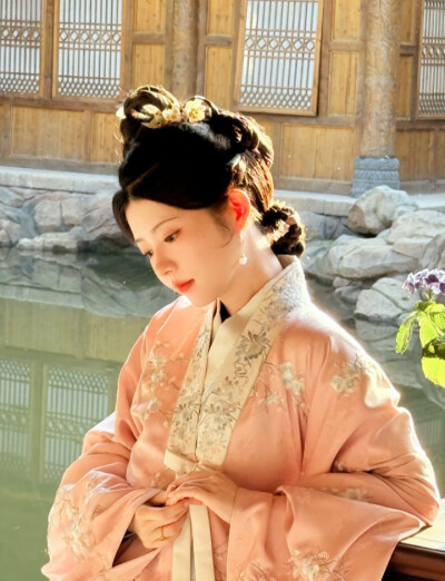 何蓝逗