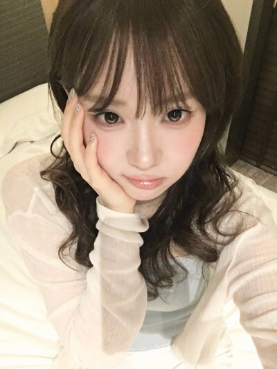 尹舒妍