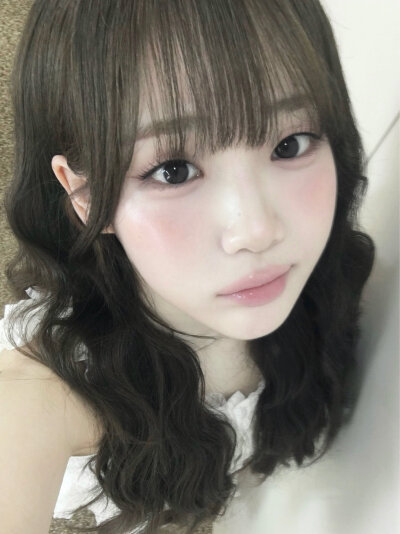 尹舒妍