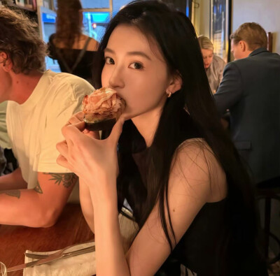 悄悄退场