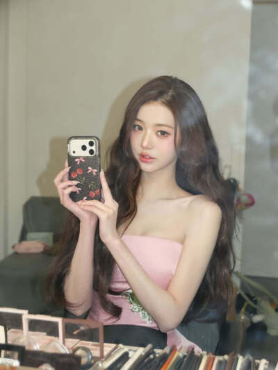 张元英 wonyoung