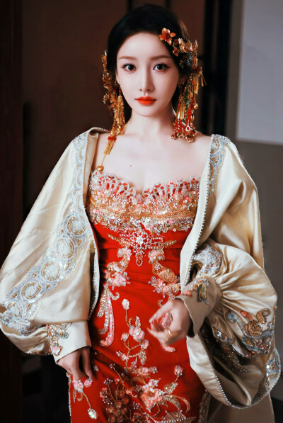 姜贞羽