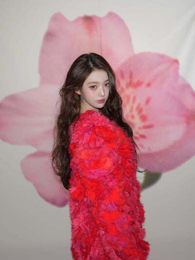 张元英 wonyoung