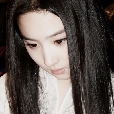 美人不是凡胎生