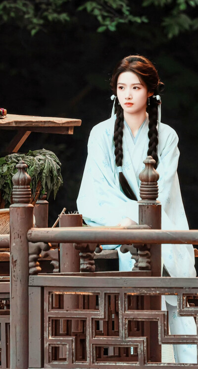 卢昱晓