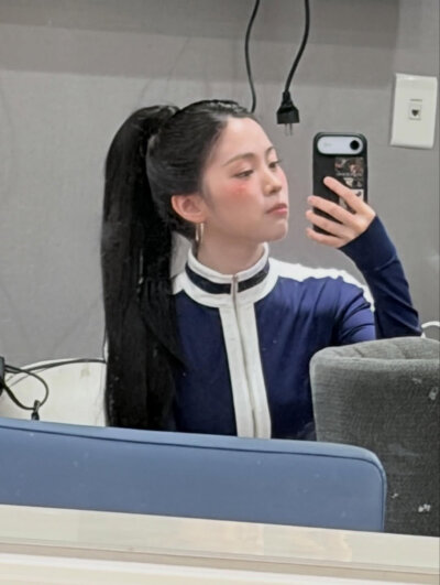 申留真INS更新