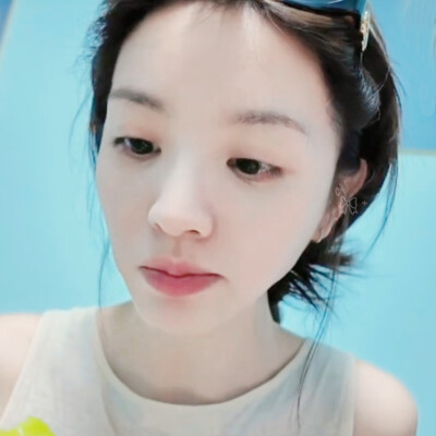 我是真的想看我姐姐当吃播