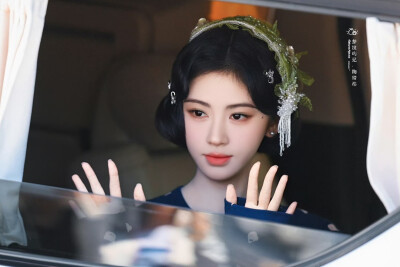 鞠婧祎