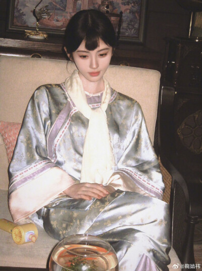 鞠婧祎