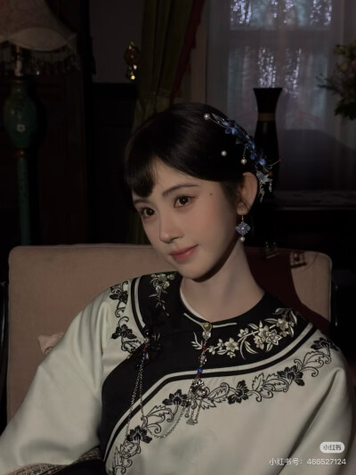 鞠婧祎