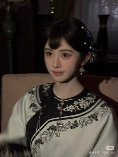 鞠婧祎