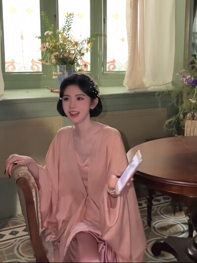 鞠婧祎