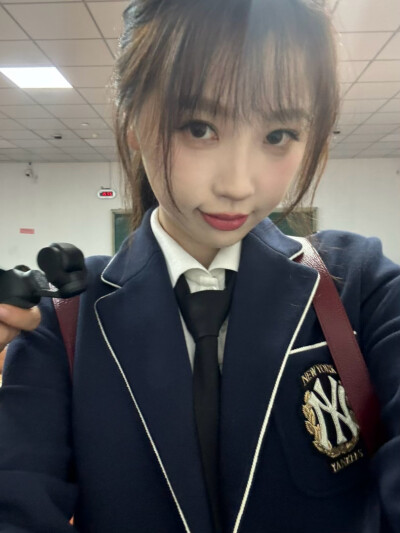 虞书欣