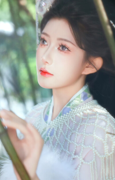尹竹