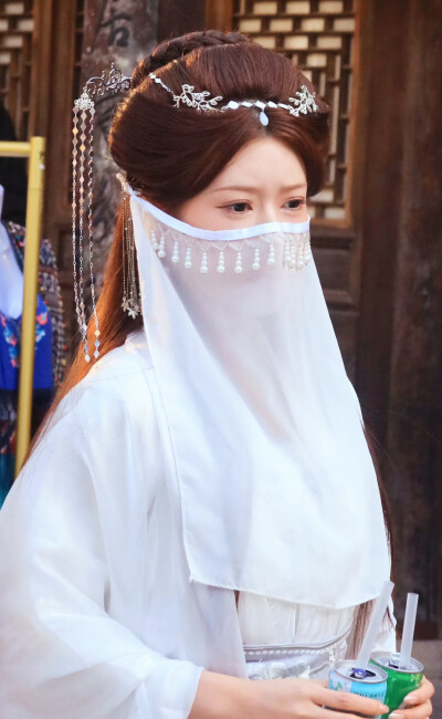 尹竹