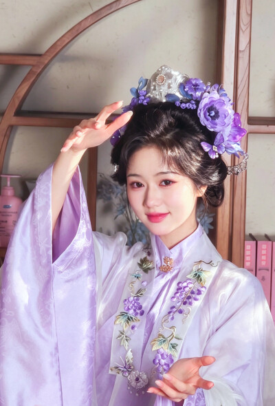 岳雨婷