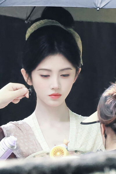 鞠婧祎