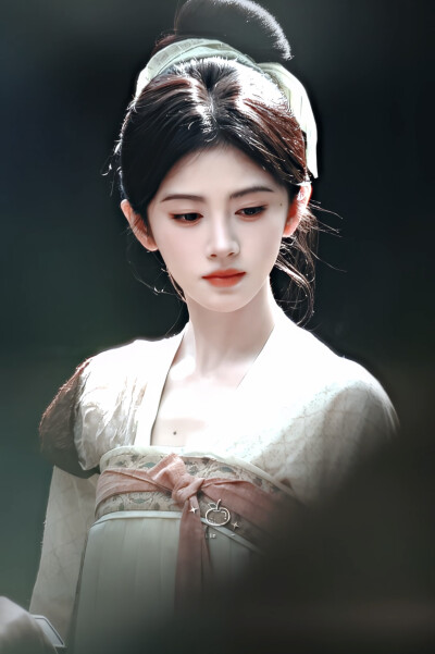 鞠婧祎