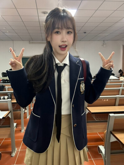 虞书欣