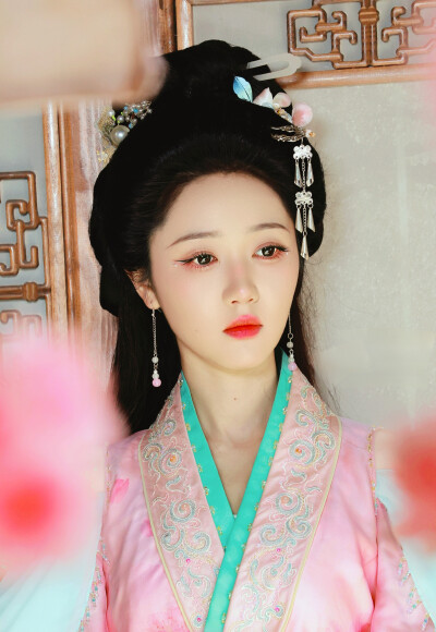 岳雨婷