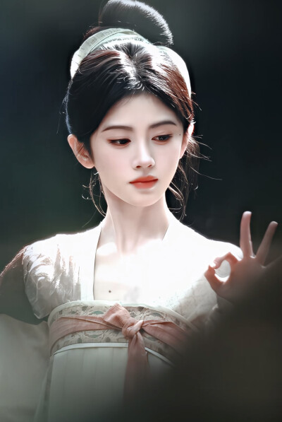鞠婧祎