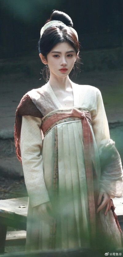 鞠婧祎