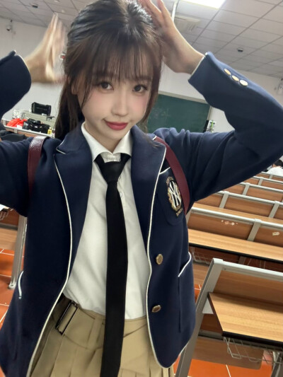 虞书欣