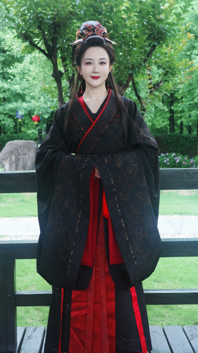 李依晓