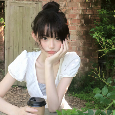 女头
二传头像注明出处