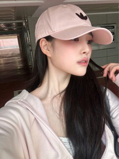 池谞娫 