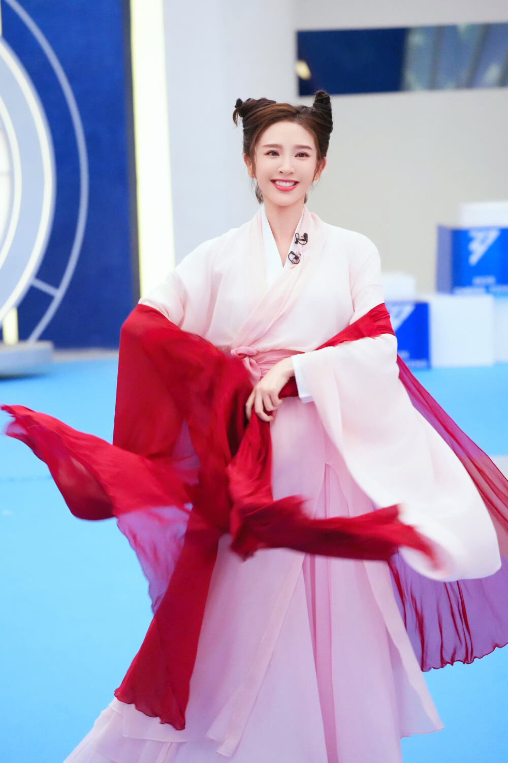 唐艺昕
