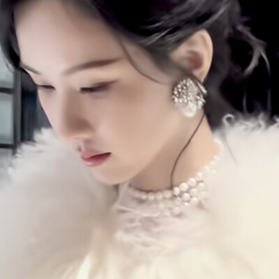 陈都灵