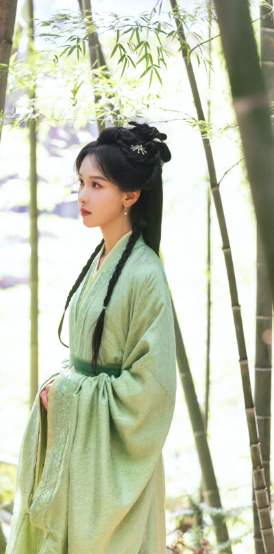 陈都灵