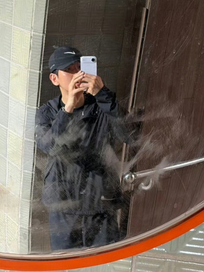 边伯贤