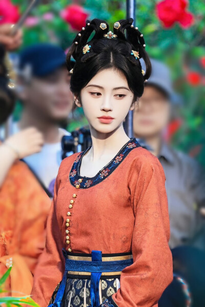 鞠婧祎