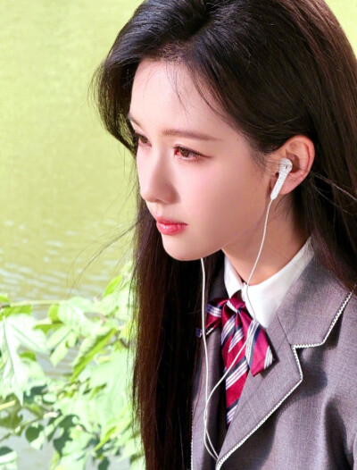 陈都灵